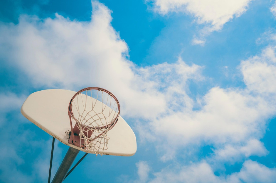 篮球朱正在哪支队？答案：上海队