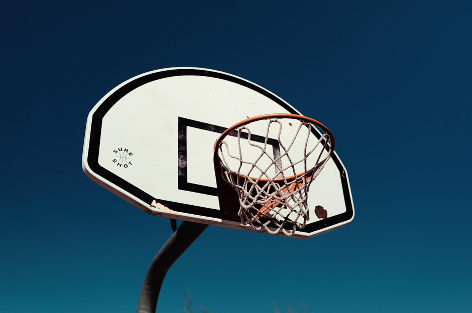 篮球朱正在哪支队？答案：上海队