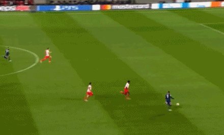 【欧冠】维纳尔杜姆2球 巴黎圣日耳曼遭莱比锡绝平