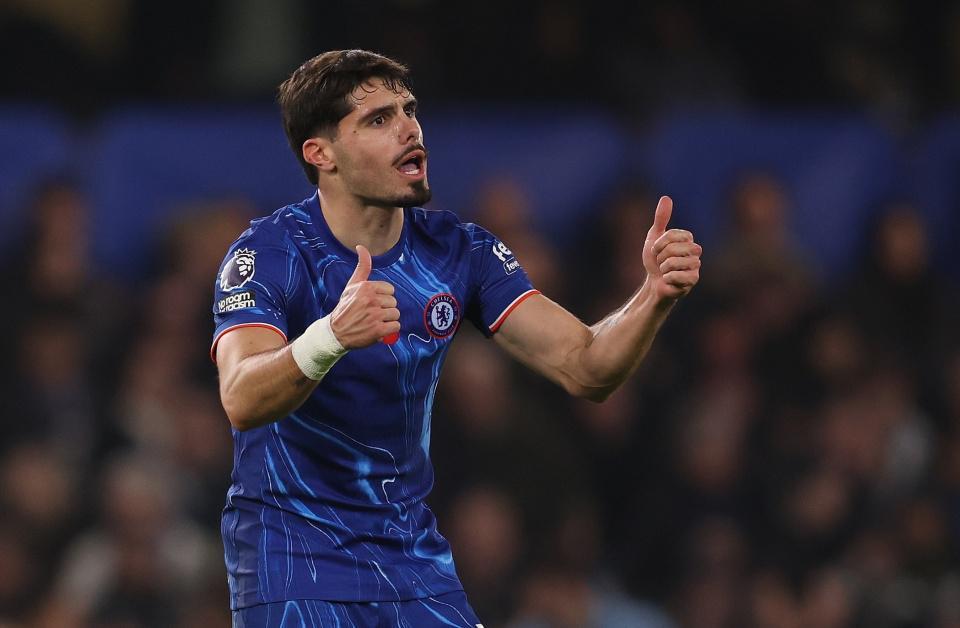 开云体育官网-巴黎9次射门进5球！蓝军门将射正亡，恩佐怒摔皮球朝他大吼