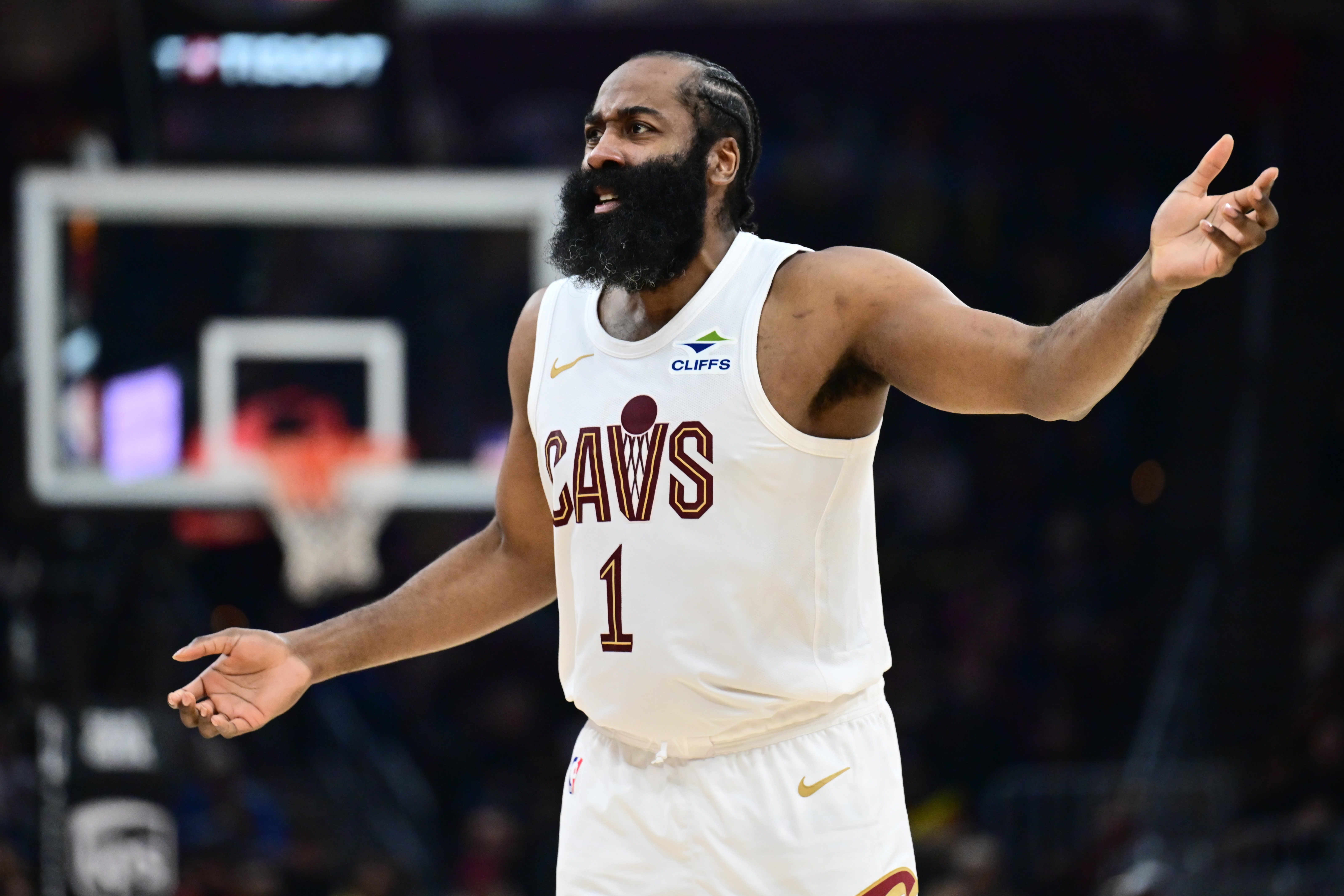 开云-状态来得太晚！哈登末节回暖但无力回天 全场12中4&amp;还有6失误