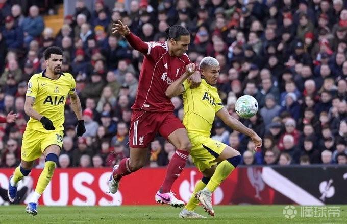 开云体育官网-天空：如今的利物浦完全无法掌控比赛，锋线和后防问题都很大